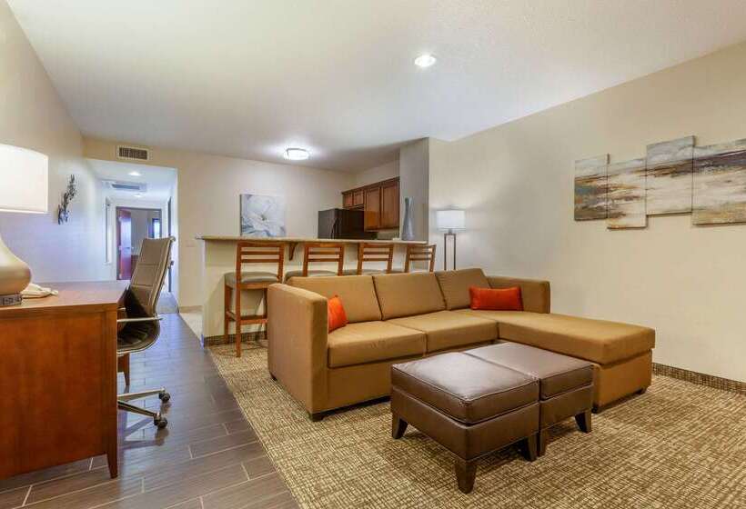 בית מלון כפרי Comfort Suites Glendale   State Farm Stadium Area