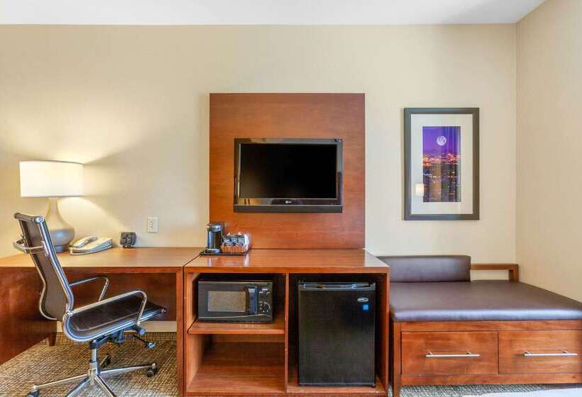 בית מלון כפרי Comfort Suites Glendale   State Farm Stadium Area