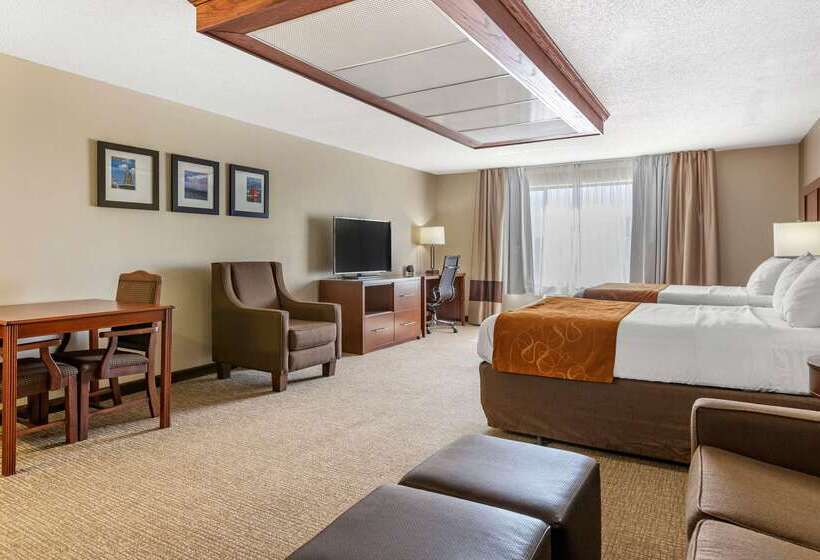 בית מלון כפרי Comfort Suites Grandville   Grand Rapids Sw