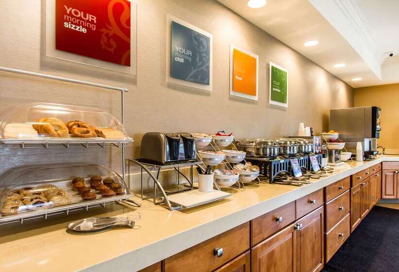 فندق Comfort Suites