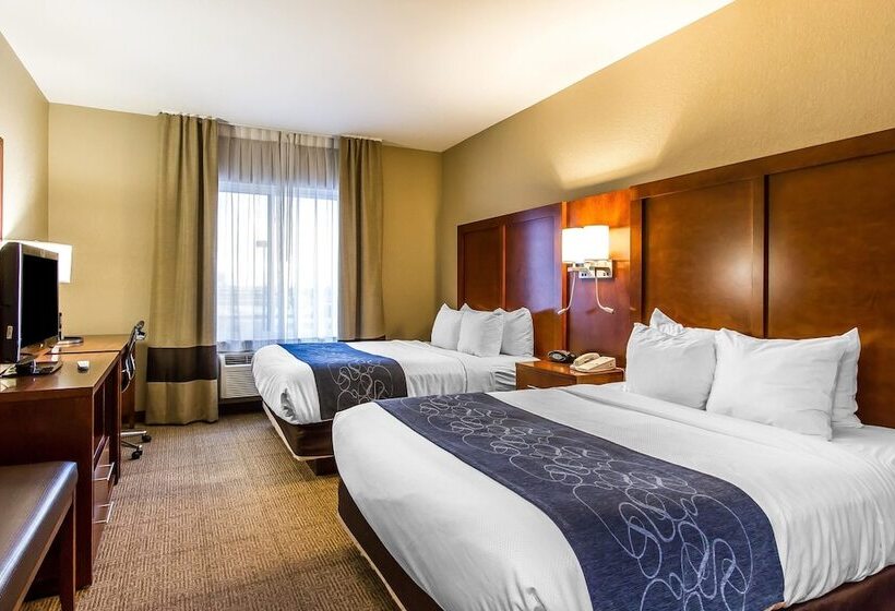 فندق Comfort Suites