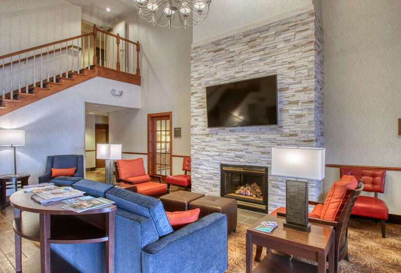 هتل Comfort Suites Milwaukee Airport