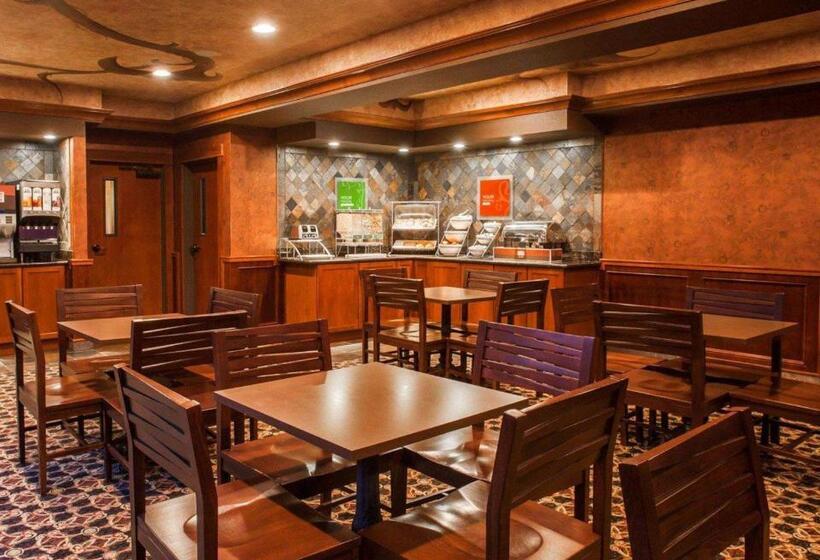 فندق Comfort Suites Moses Lake