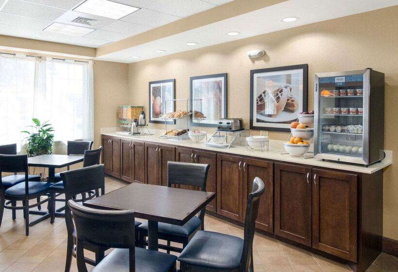 ホテル Comfort Suites