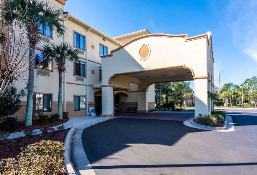 ホテル Comfort Suites