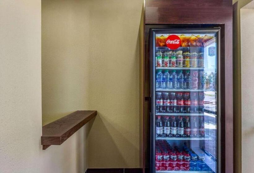 Отель Comfort Suites Plainview