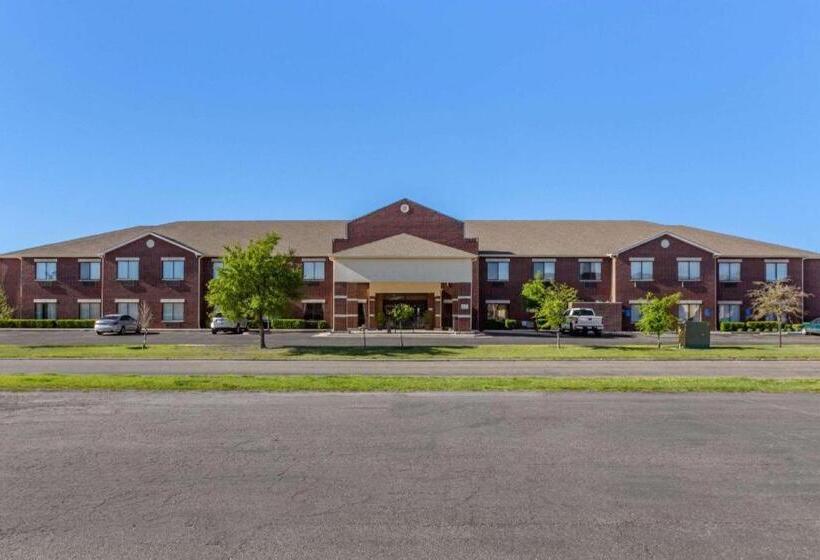 Отель Comfort Suites Plainview