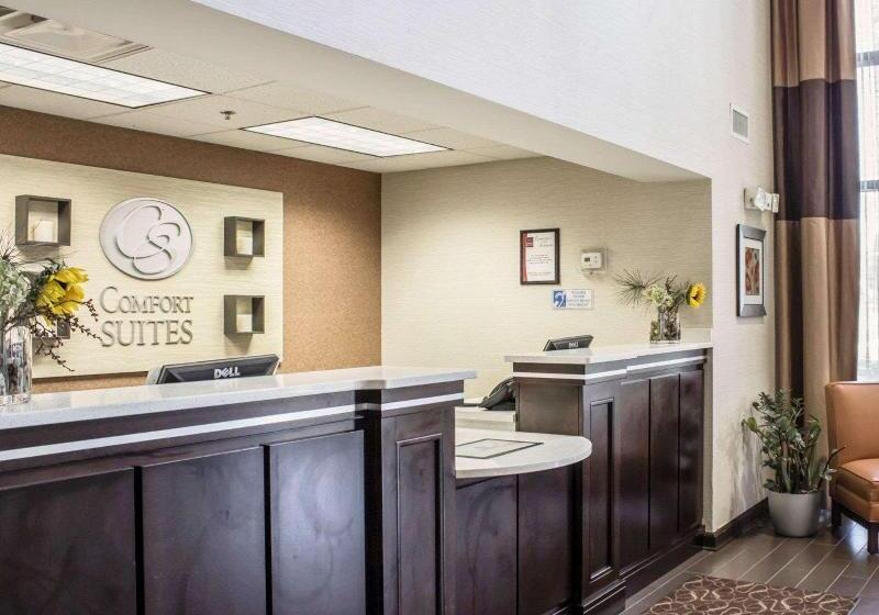 هتل Comfort Suites Regency Park