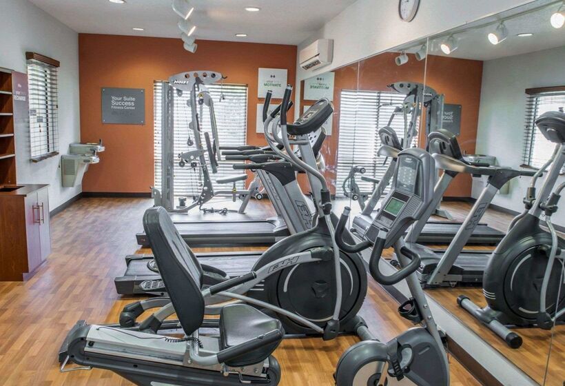 בית מלון כפרי Comfort Suites Southport