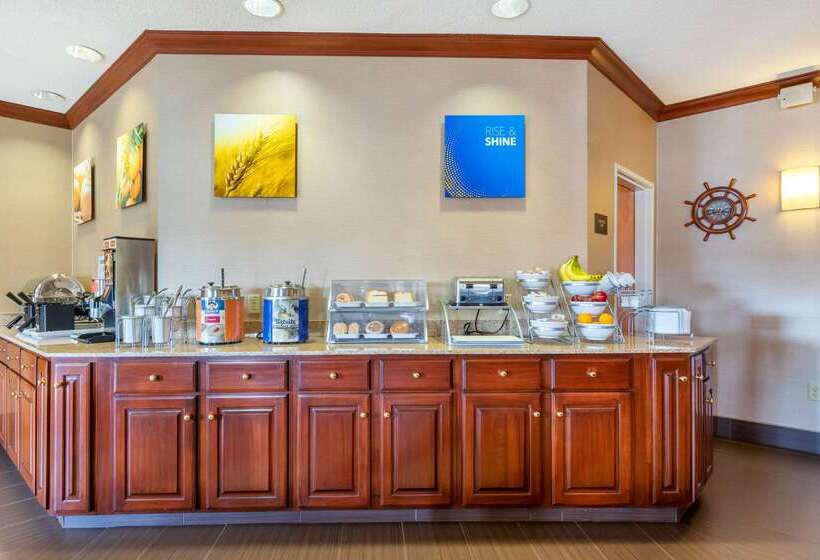 فندق Comfort Suites Stevensville  St. Joseph