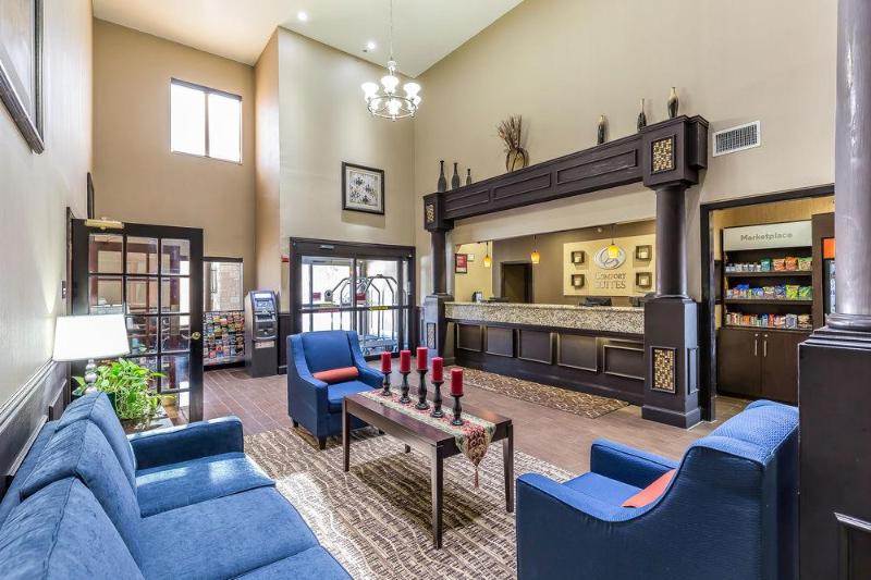 ホテル Comfort Suites The Colony  Plano West