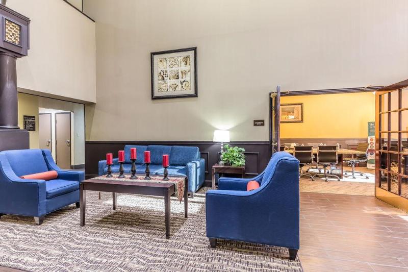 ホテル Comfort Suites The Colony  Plano West