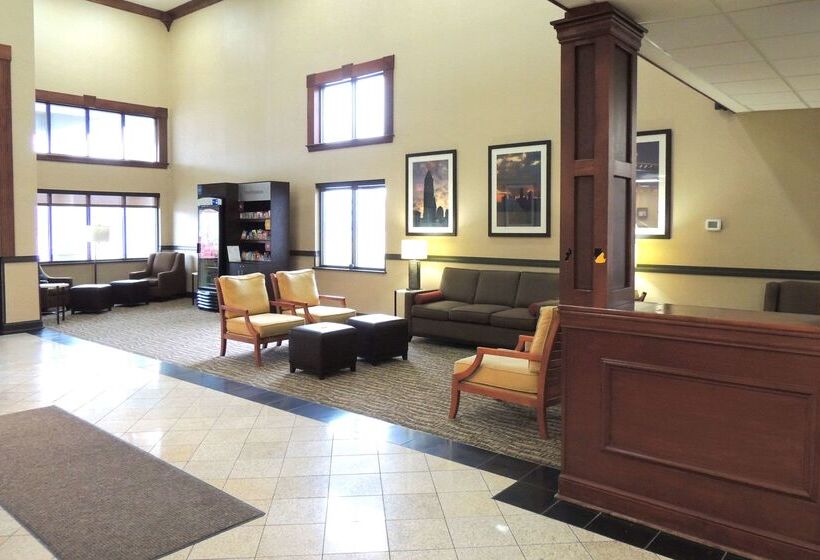 فندق Comfort Suites