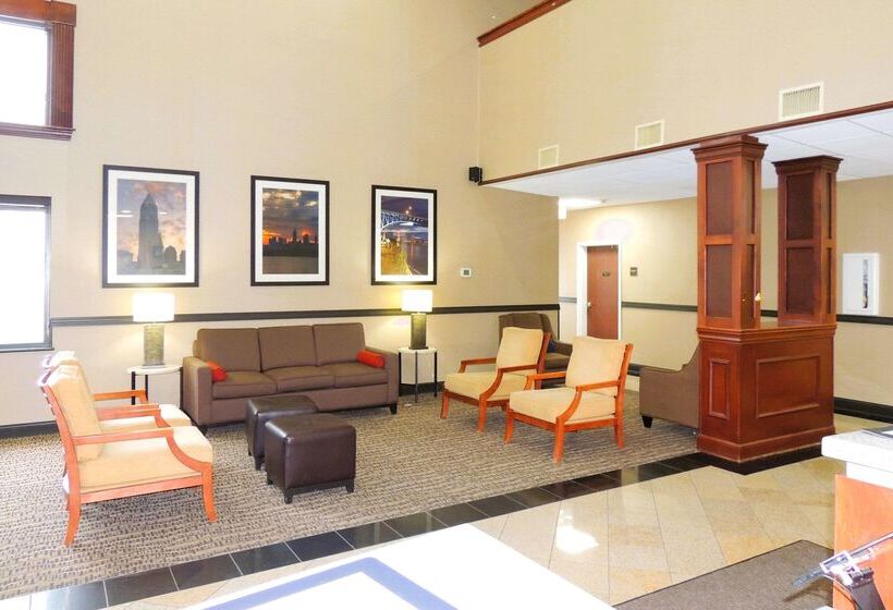 فندق Comfort Suites