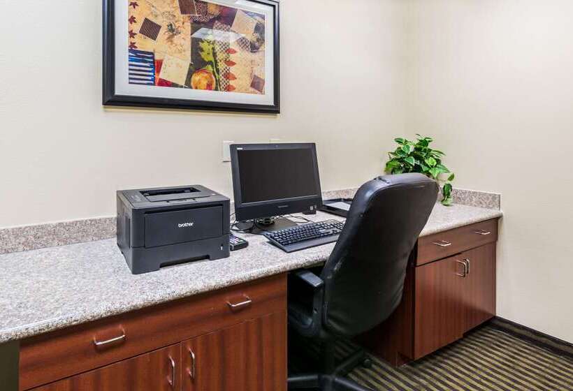Отель Comfort Suites Westchase Houston Energy Corridor