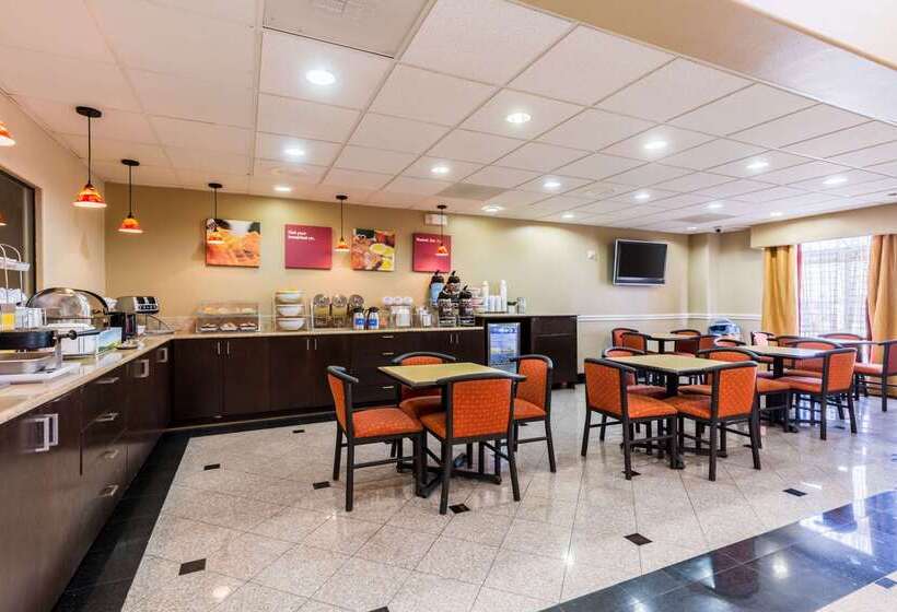 Отель Comfort Suites Westchase Houston Energy Corridor