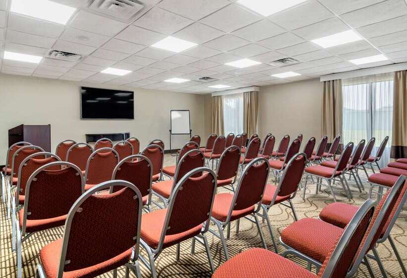 فندق Comfort Suites Woodstock   Atlanta North