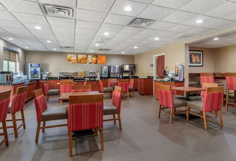 فندق Comfort Suites Woodstock   Atlanta North