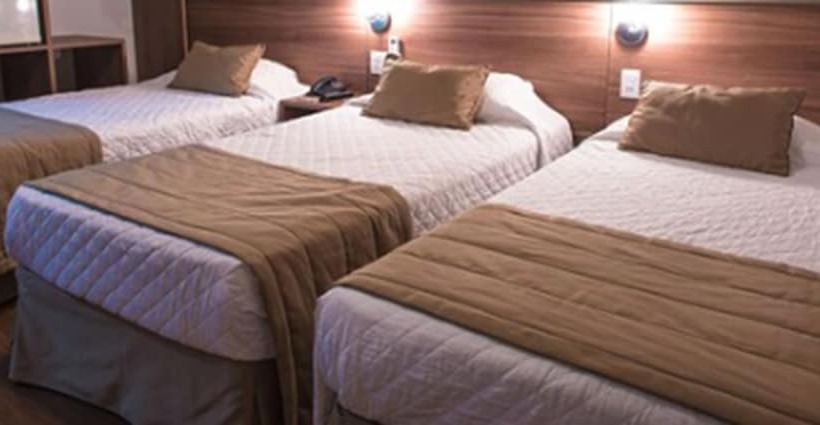 酒店 Continental Business  200 Metros Do Complexo Hospitalar Santa Casa