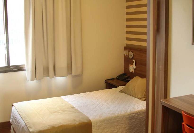 酒店 Continental Business  200 Metros Do Complexo Hospitalar Santa Casa