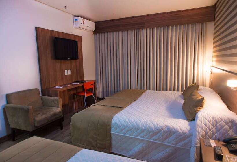 酒店 Continental Business  200 Metros Do Complexo Hospitalar Santa Casa