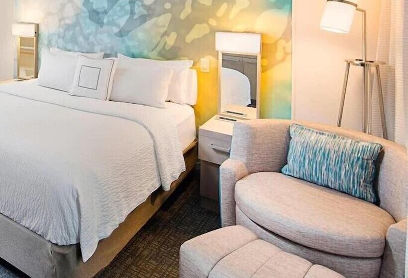 فندق Courtyard By Marriott West Palm Beach Airport