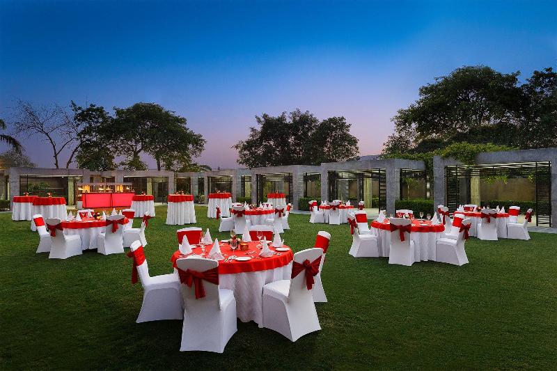 בית מלון כפרי Crowne Plaza Today Gurugram, An Ihg