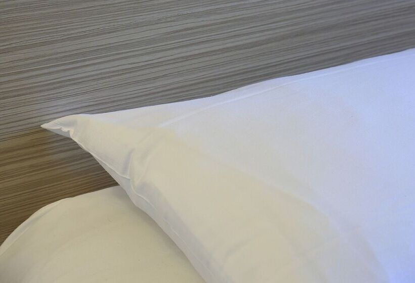 Cyan Hotel   Roissy Villepinte Parc Des Expositions