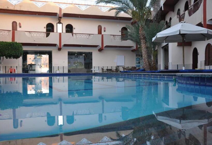 هتل Dahab Plaza