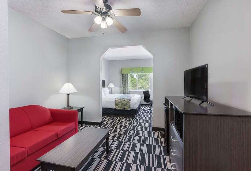 Отель Holiday Inn Express And Suites Sulphur Springs By Ihg