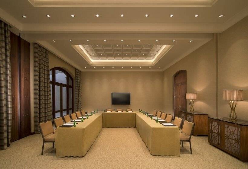 هتل Anantara Desert Islands Resort & Spa