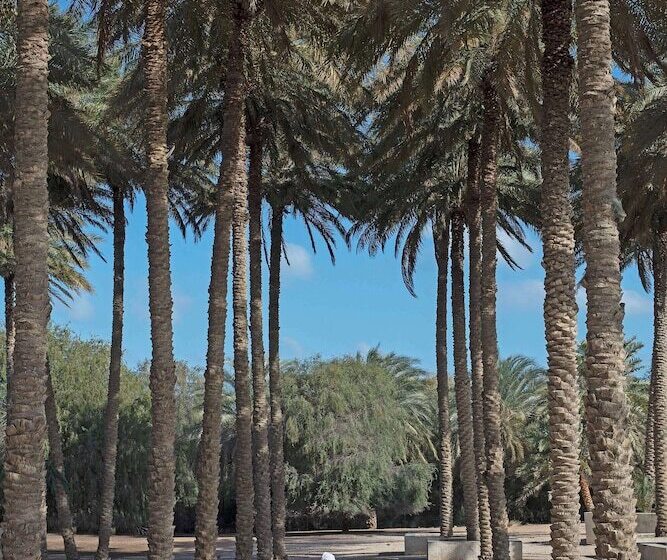 هتل Anantara Desert Islands Resort & Spa