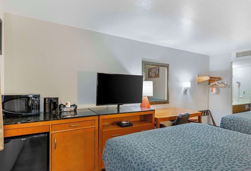 هتل Baymont By Wyndham Missoula