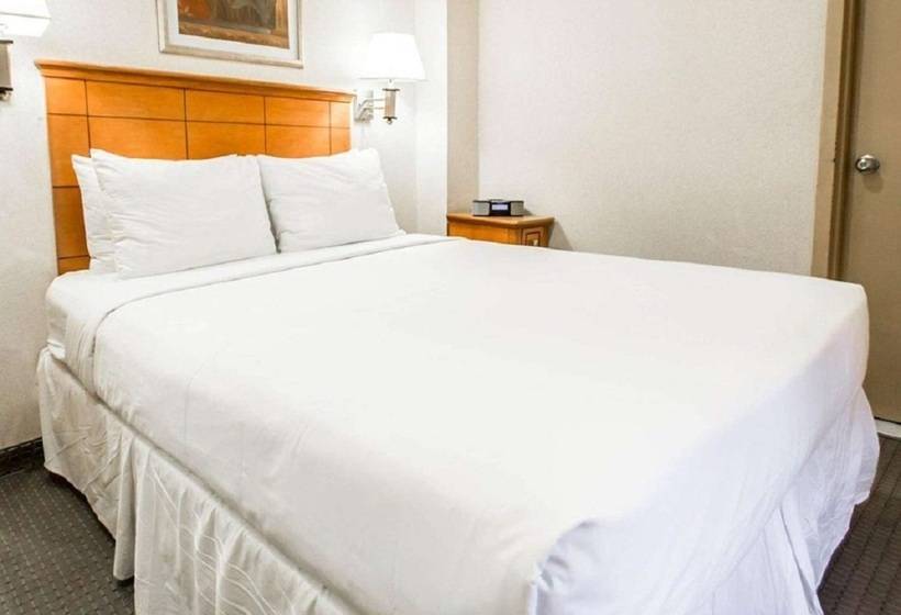 فندق Econo Lodge Times Square