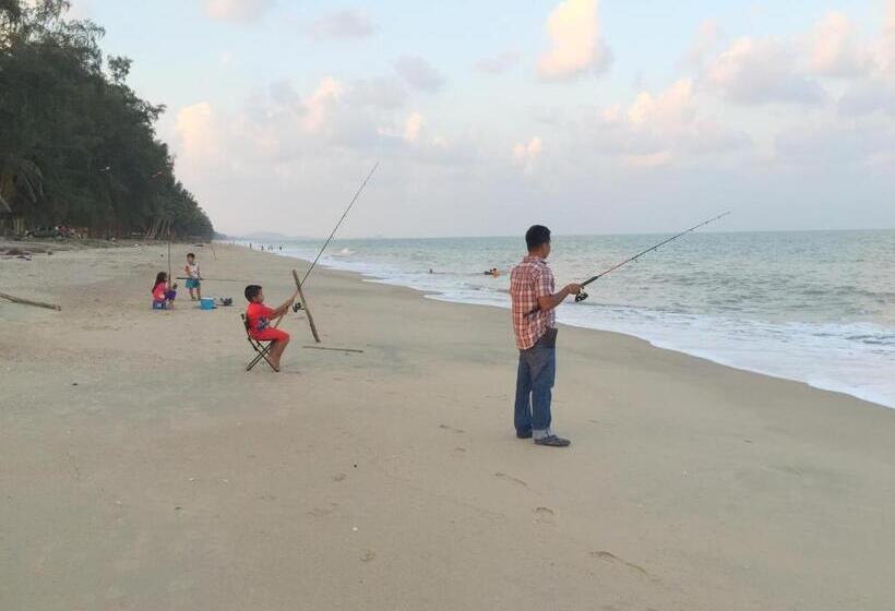 Отель Ekman Garden Resort