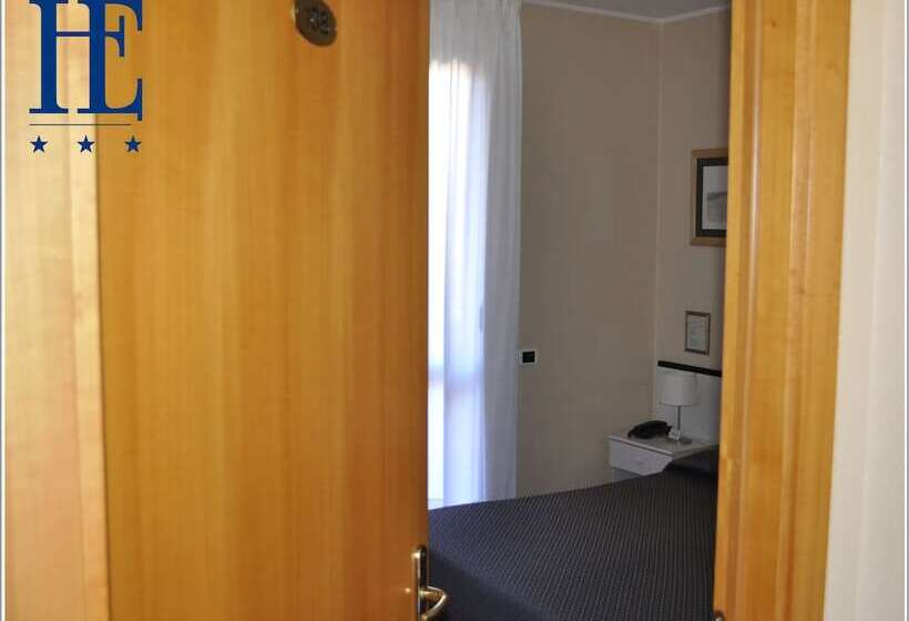 ホテル Est Piombino