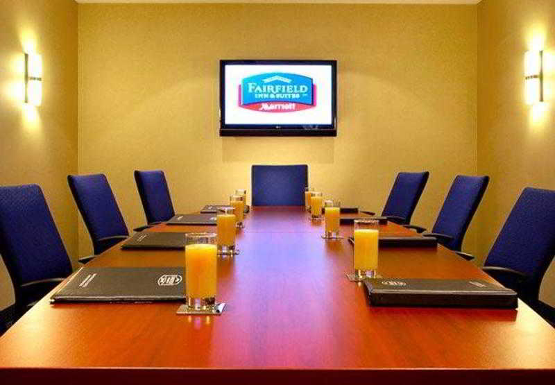 酒店 Fairfield Inn & Suites By Marriott Montreal Airport