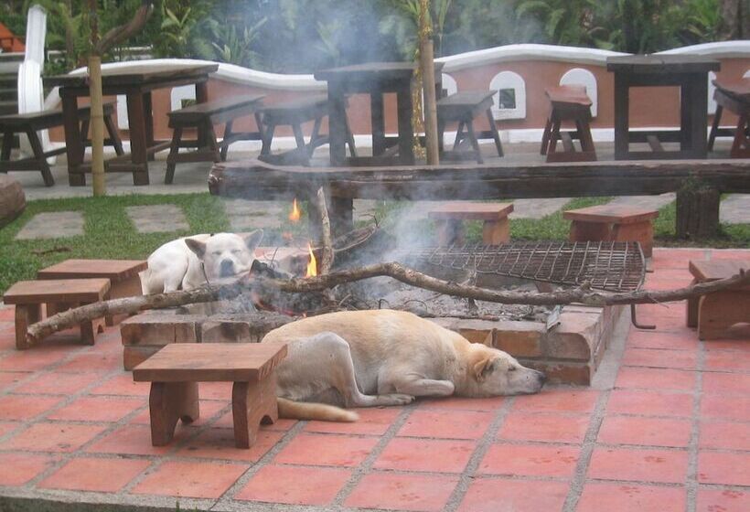 فندق Fern Resort Mae Hong Son