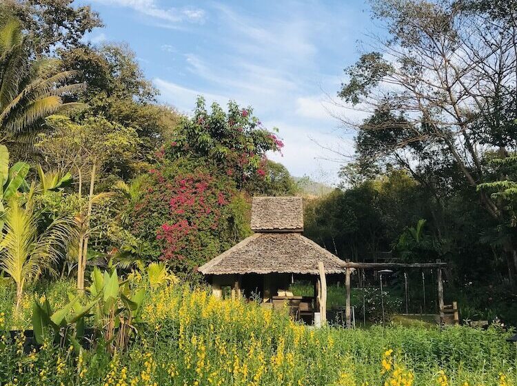 فندق Fern Resort Mae Hong Son