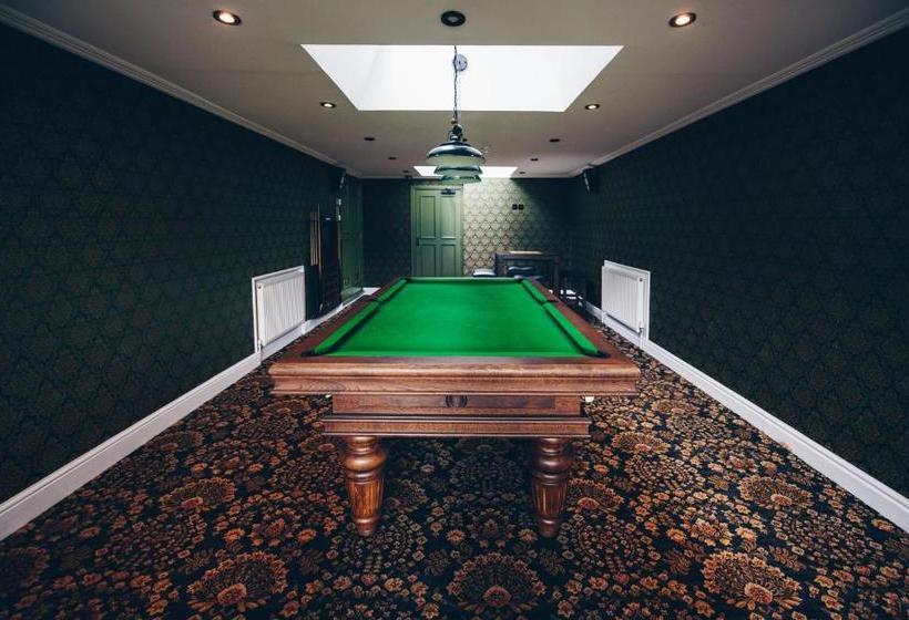 فندق Fox Country Inn