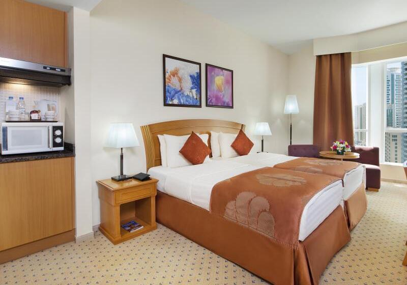 هتل Golden Tulip Sharjah