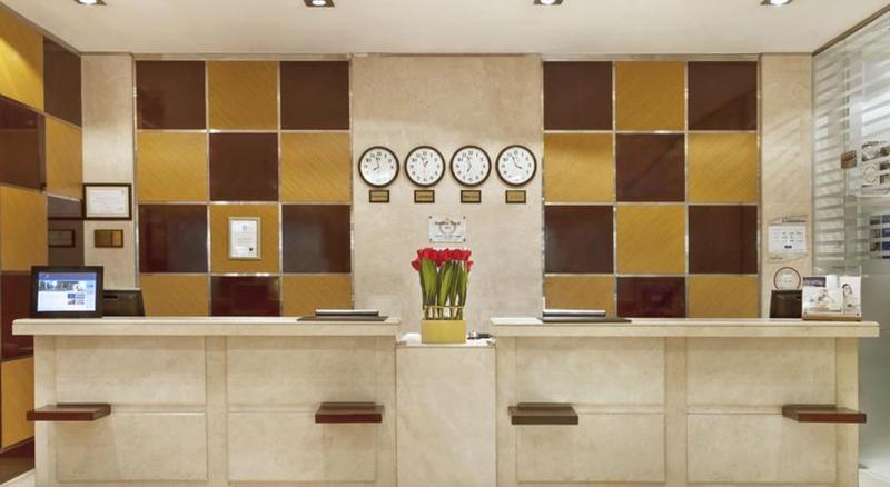 هتل Golden Tulip Sharjah