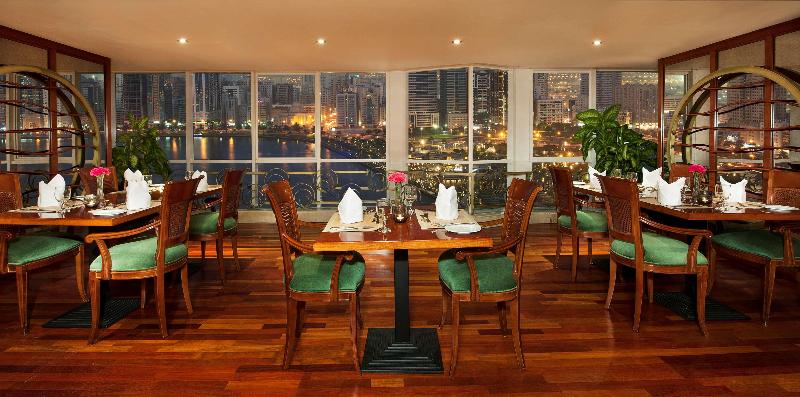 هتل Golden Tulip Sharjah