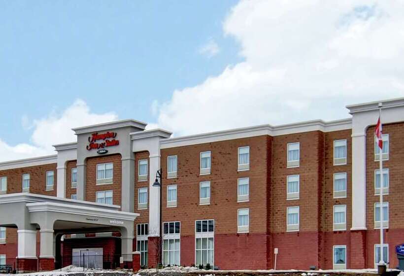 Отель Hampton Inn & Suites Saint John