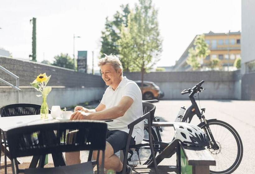 Harry S Home Linz Urfahr Hotel & Apartments