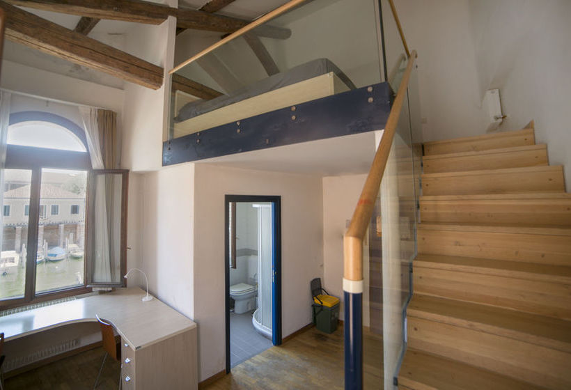 בית מלון כפרי Sunny Terrace Hostel