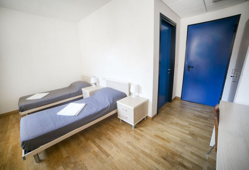 هتل Sunny Terrace Hostel