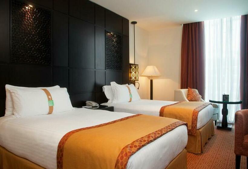 هتل Holiday Inn Dubai Al Barsha, An Ihg