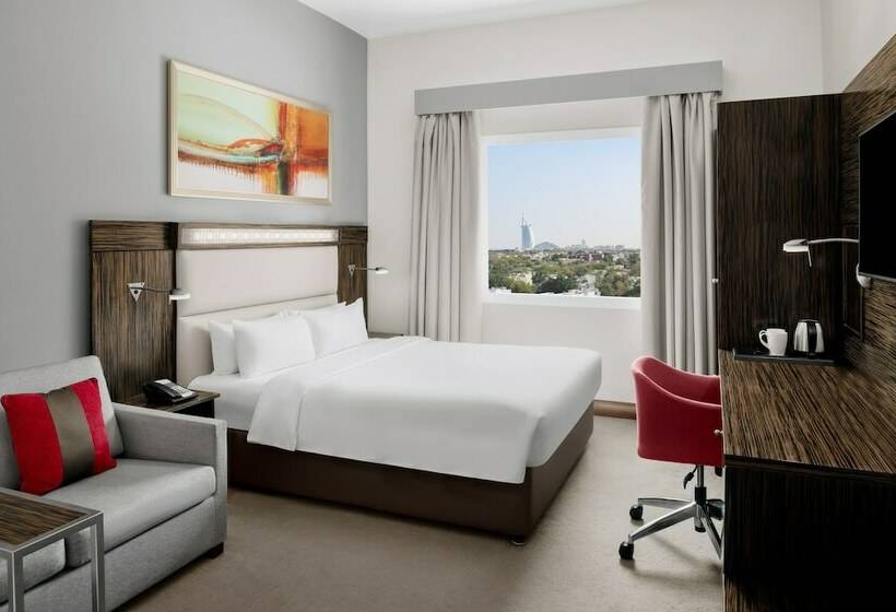 هتل Holiday Inn Express Dubai Internet City, An Ihg