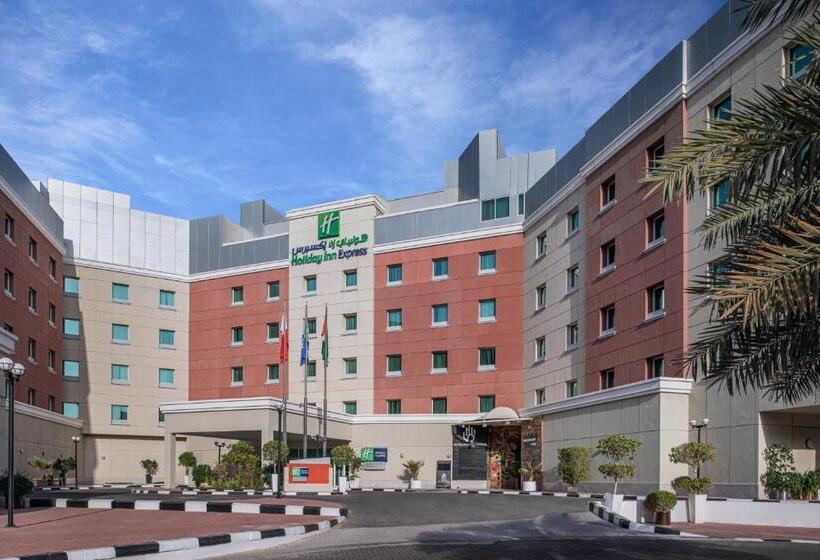 هتل Holiday Inn Express Dubai Internet City, An Ihg